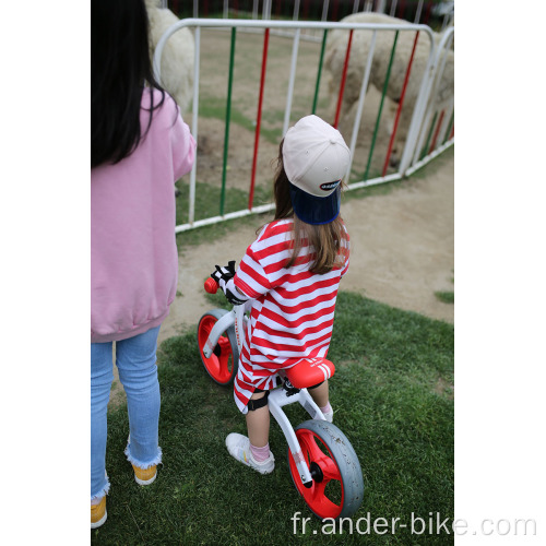 Nouveau vélo d&#39;équilibre en métal pour enfants